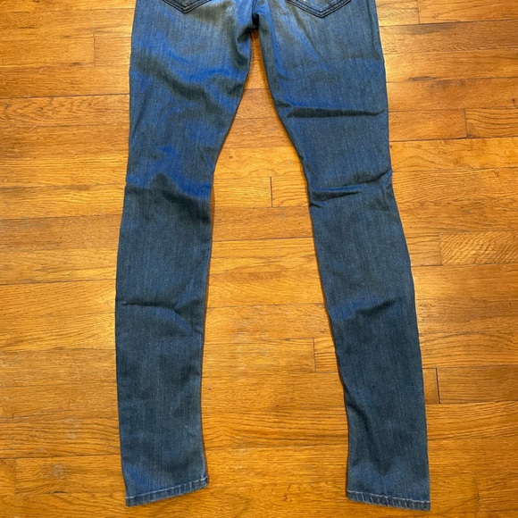 Mother Denim distressed knees sample size - Picture 5 of 9